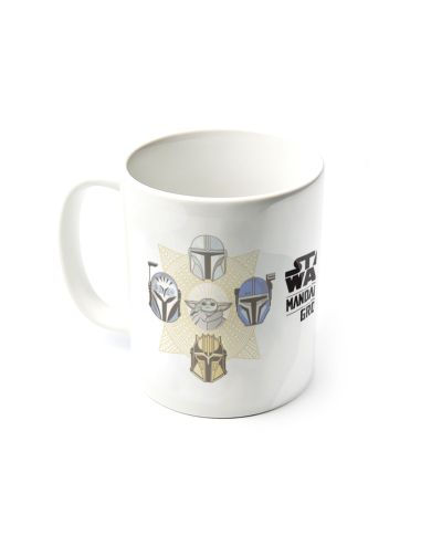 Gwiezdne Wojny The Mandalorian And Grogu Helmets - kubek