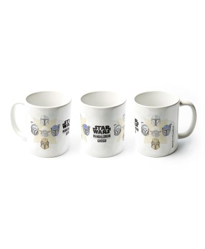 Gwiezdne Wojny The Mandalorian And Grogu Helmets - kubek