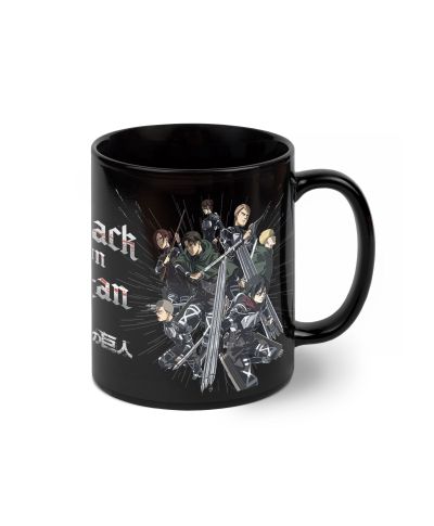 Attack On Titan S4 Strike Team - czarny kubek