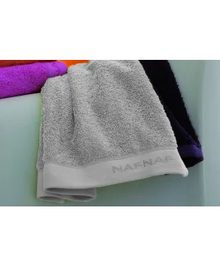 Ręcznik NAF NAF 70x140 cm Casual silver