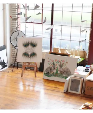 Rabbits And Roses - obraz na płótnie