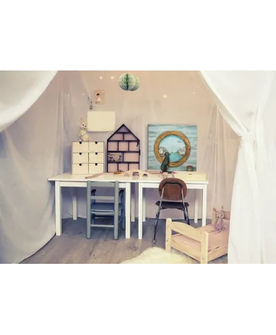 Piesek w oknie - obraz na płótnie