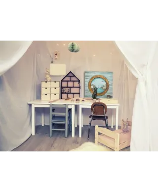 Piesek w oknie - obraz na płótnie