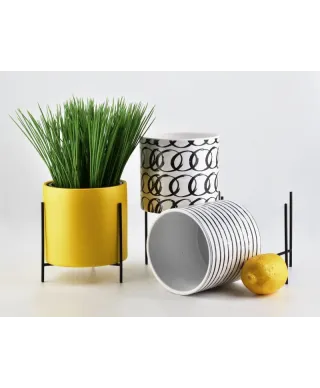 Doniczka ceramiczna na metalowym stojaku - Osłonka Pętelki