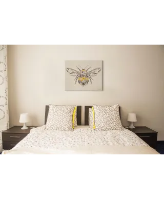 Buttercup Bumblebee - obraz na płótnie