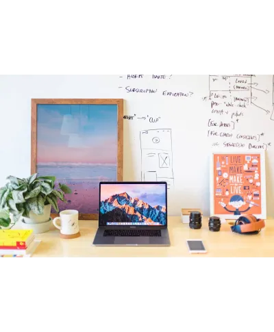 Różowa Plaża - plakat