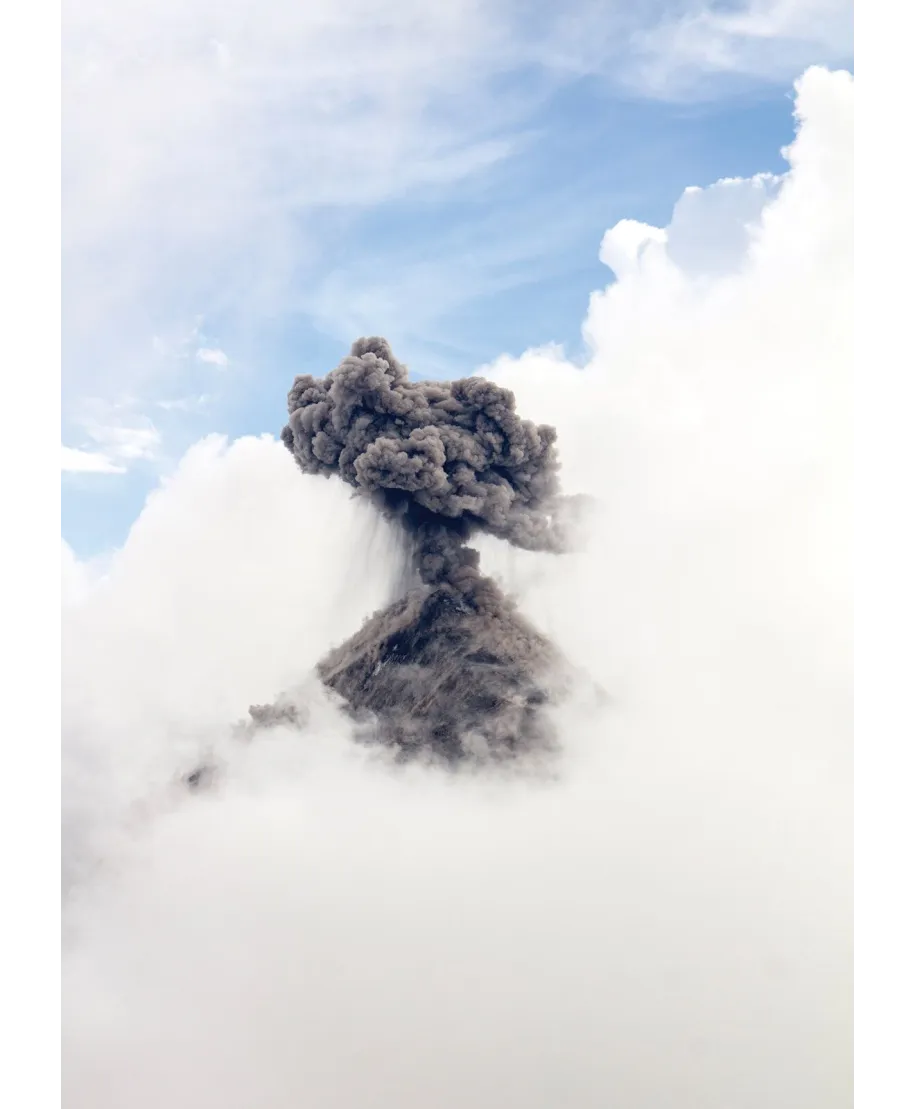 Erupcja Wulkanu - plakat