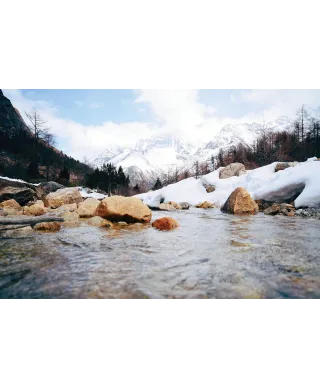 Górski strumyk - fototapeta