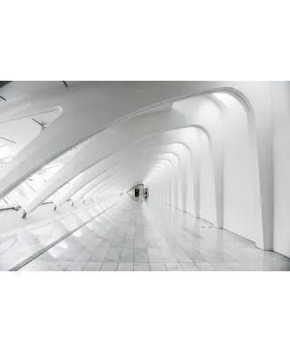 Biały korytarz - fototapeta