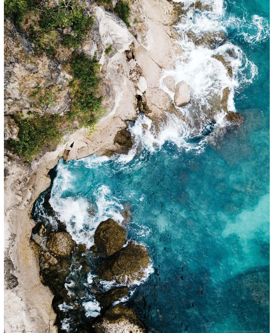 Fale na brzegu - plakat