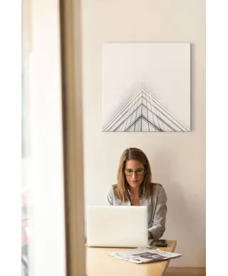 Budynek we mgle - obraz na płótnie