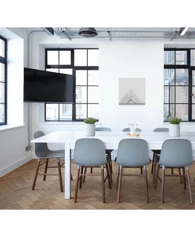 Budynek we mgle - Obraz na płótnie