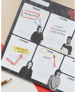 Stranger Things 4 - planer tygodniowy A4