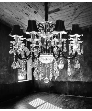 KLASYCZNY ŻYRANDOL KRYSZTAŁOWY CZARNY DENICA W8