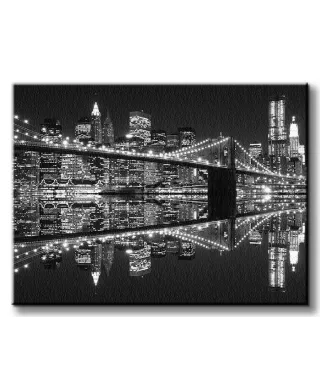 Obraz na płótnie - New York (Brooklyn Bridge night BW) - 60x80 cm