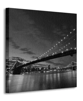 Obraz na płótnie - Brooklyn Bridge nocą BW - 40x40 cm