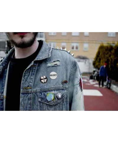 Call Of Duty Ghosts Logo - zestaw 6 przypinek