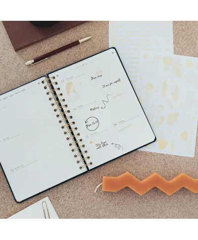 Astral - kalendarz szkolny A5 2024/2025