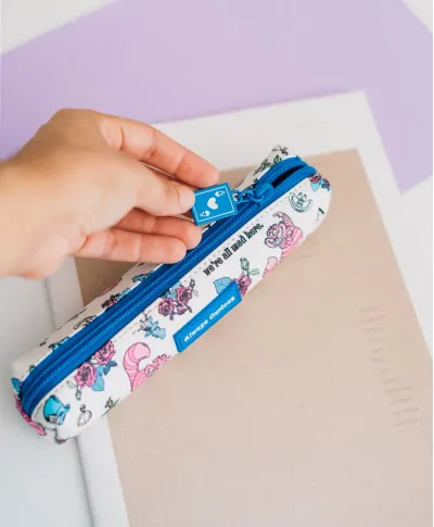 Alicja w Krainie Czarów - piórnik