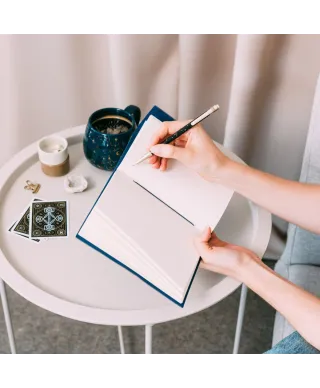 Astral - notes z wegańskiej skóry