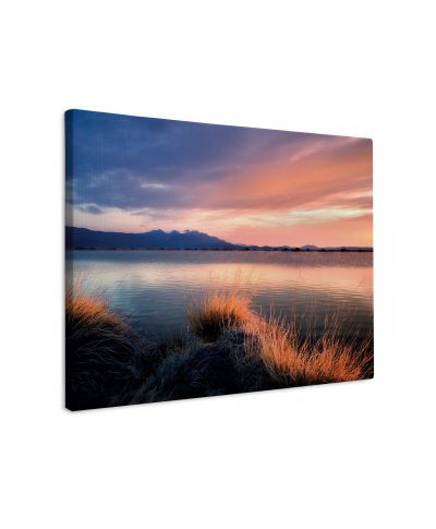 Sunrise On Borax Pond - obraz na płótnie