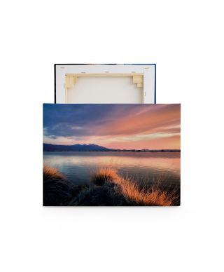 Sunrise On Borax Pond - obraz na płótnie