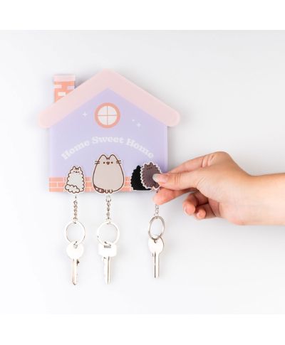 Pusheen - wieszak na klucze z breloczkami
