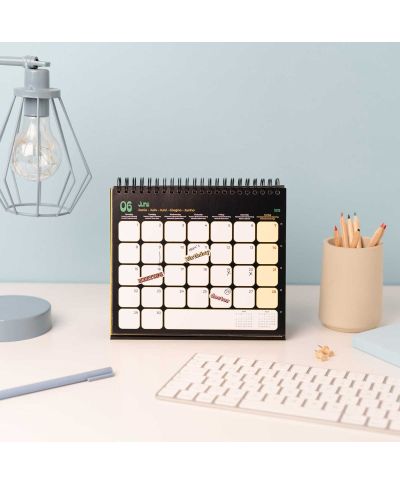 The Beatles - biurkowy kalendarz 2026