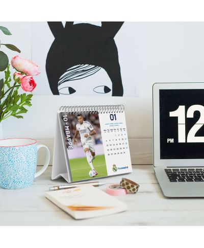 Real Madryt - biurkowy kalendarz 2026