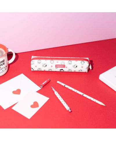 Snoopy Love Season - zestaw piórnika z długopisem i ołówkiem